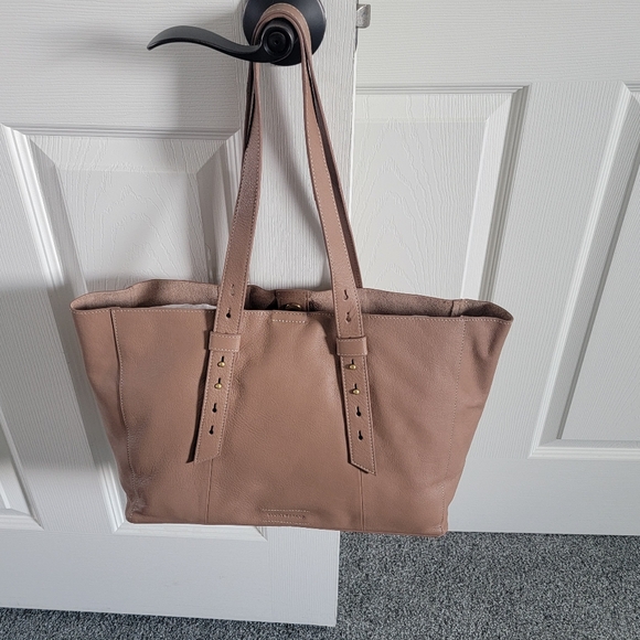 NWT! Lucky Brand Trya Tan Leather Tote - Picture 5 of 9
